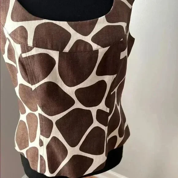 Carlisle Brown and white spot scoop neck sleeveless top - Picture 4 of 11